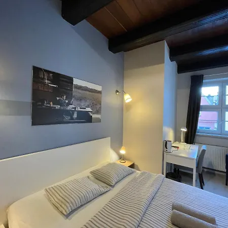 Lullaby Private * Posen