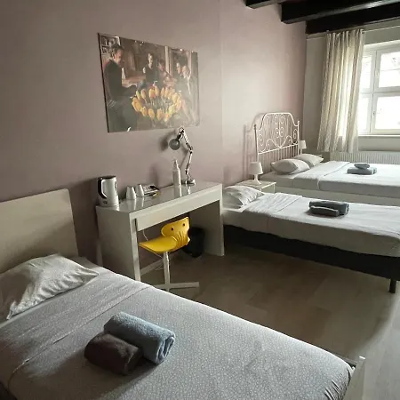 Lullaby Private * Poznań